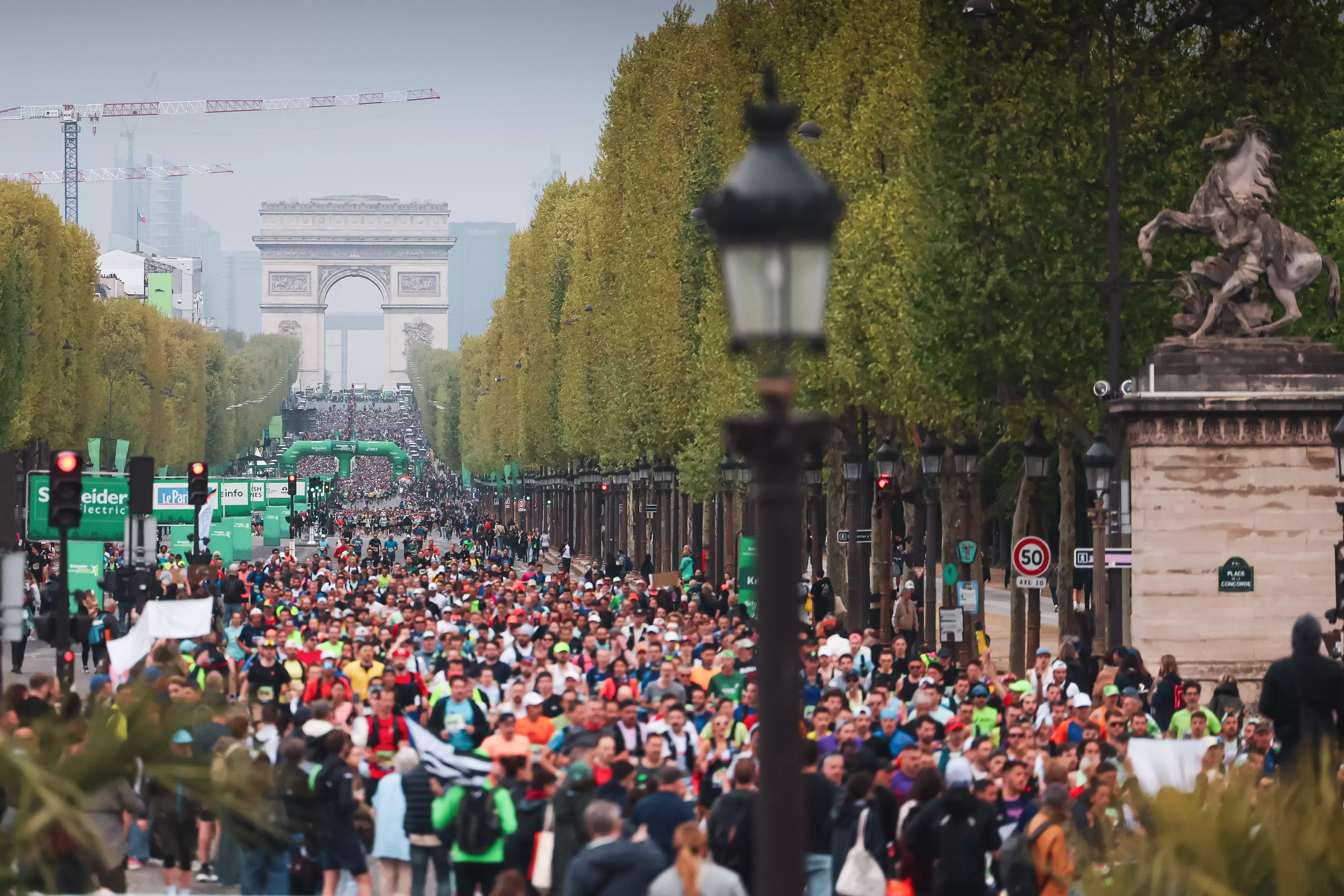 parijs-marathon-2026-hl10.webp